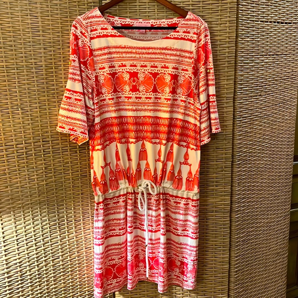 Lilly Pulitzer Seashell 🐚 dress. Size L Pink and white. Stretch. So comfortable